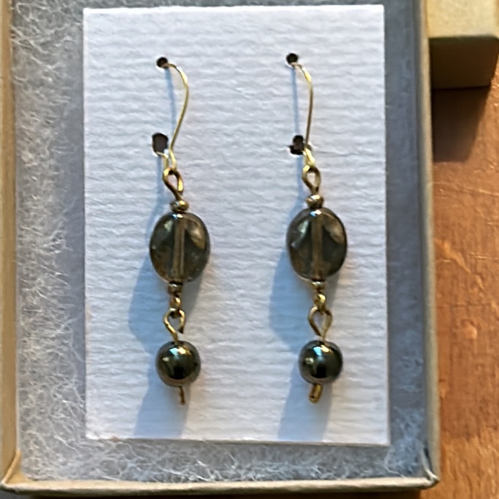 Earrings - Picture 2 of 4